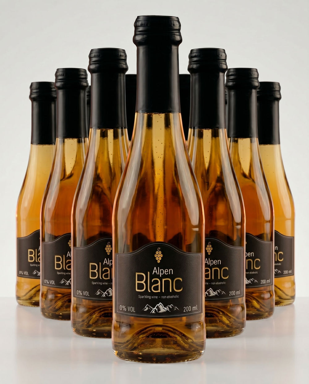 ALPEN BLANC мини (12 бр.)
Безалкохолно пенливо бяло вино от Австрия с аромат на лимонова кора, бяло френско грозде и бъз
SuperWine
ALPDRINKS